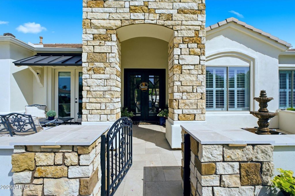 Image 6 of property listing at 2744 E Mead Place, Chandler, AZ 85249