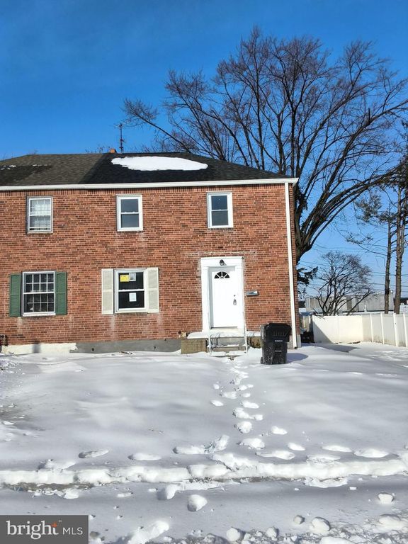 2934 RUMSON DR, Harrisburg, PA 17104