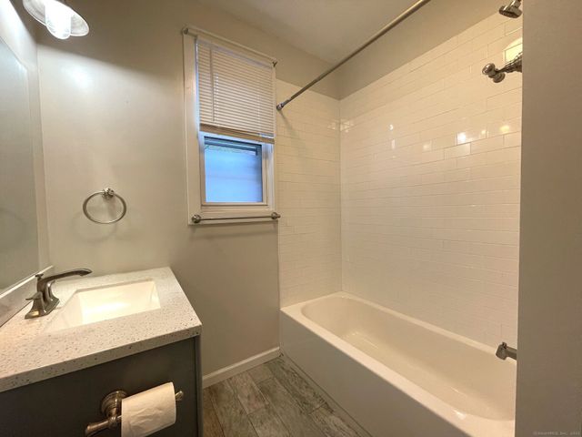 48 Lyon Street 1, New Haven, CT 06511