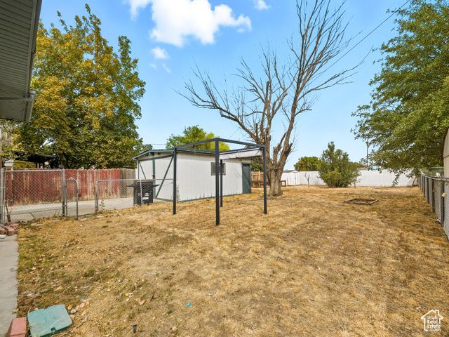 486 W 2ND AVE, Midvale, UT 84047