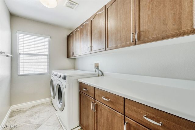 9382 Monterey Cliffs Avenue, Las Vegas, NV 89148