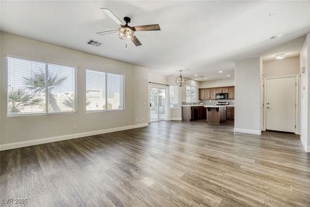 9382 Monterey Cliffs Avenue, Las Vegas, NV 89148