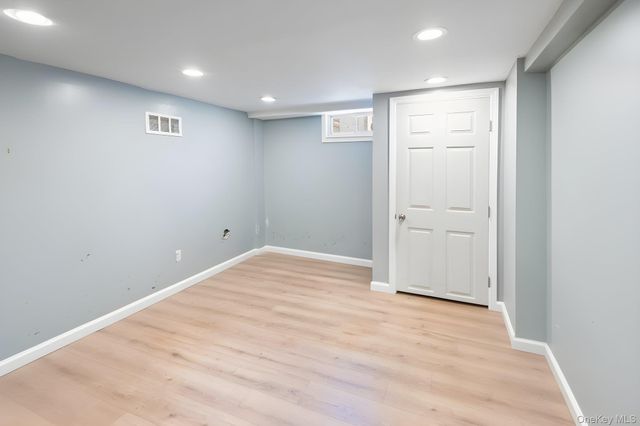 1321 Thompson Drive, Bay Shore, NY 11706