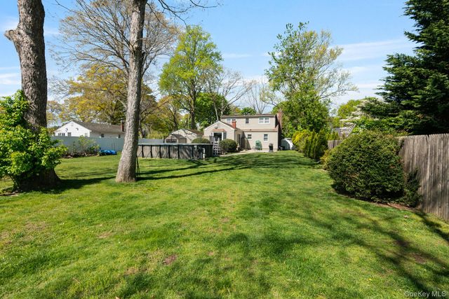 1321 Thompson Drive, Bay Shore, NY 11706