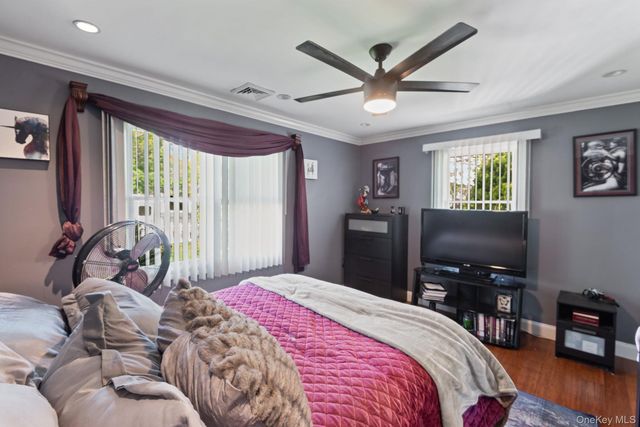 1321 Thompson Drive, Bay Shore, NY 11706