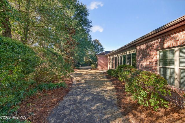 6313 Motts Village Road, Wilmington, NC 28412