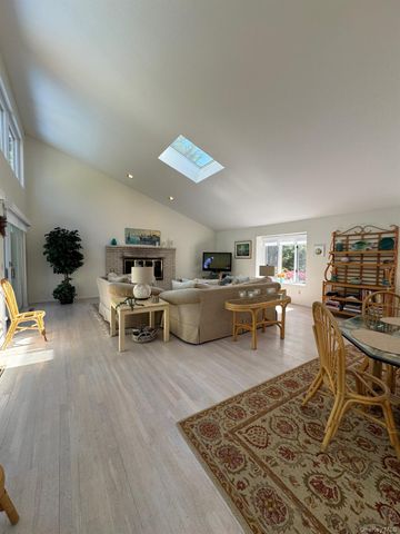 26 Woodedge Trail, Quogue, NY 11959
