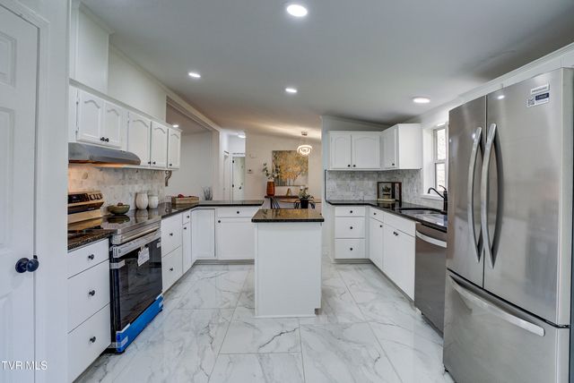 287 H Heaton Road, Elizabethton, TN 37643