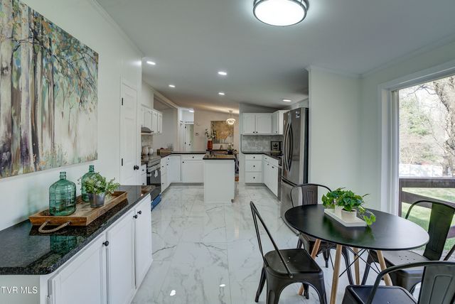 287 H Heaton Road, Elizabethton, TN 37643