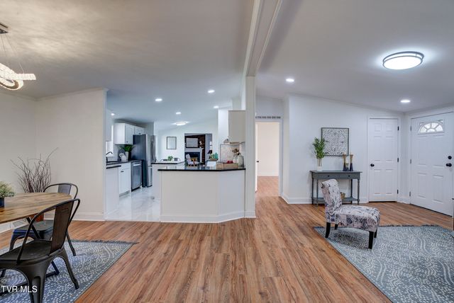 287 H Heaton Road, Elizabethton, TN 37643