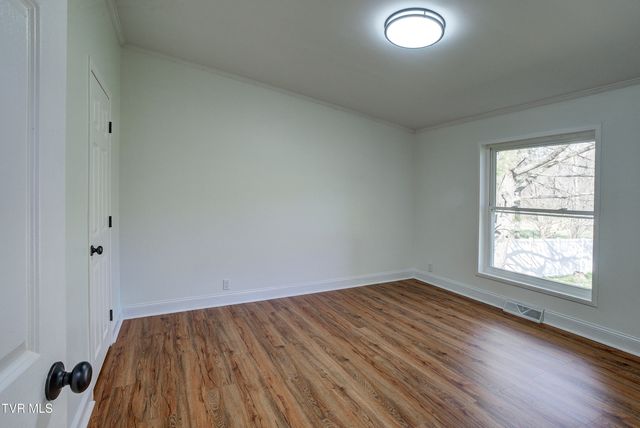 287 H Heaton Road, Elizabethton, TN 37643