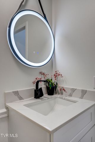 287 H Heaton Road, Elizabethton, TN 37643