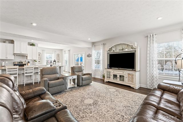 899 Cedar Grove Drive, Tipp City, OH 45371