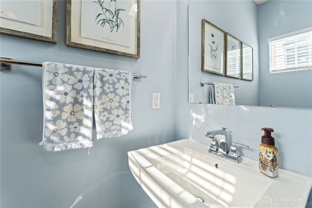 899 Cedar Grove Drive, Tipp City, OH 45371