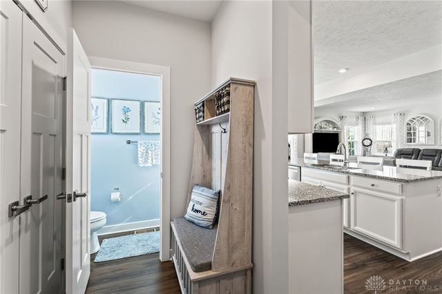 899 Cedar Grove Drive, Tipp City, OH 45371