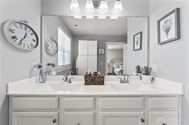 899 Cedar Grove Drive, Tipp City, OH 45371