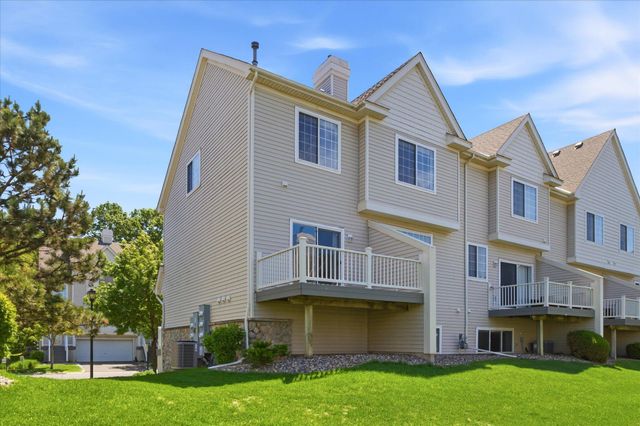 8853 Brunell Way 1906, Inver Grove Heights, MN 55076