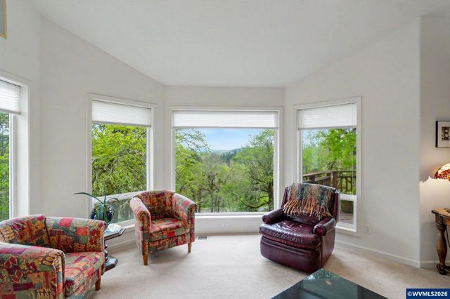1299 Twin Hills Dr SE, Jefferson, OR 97352