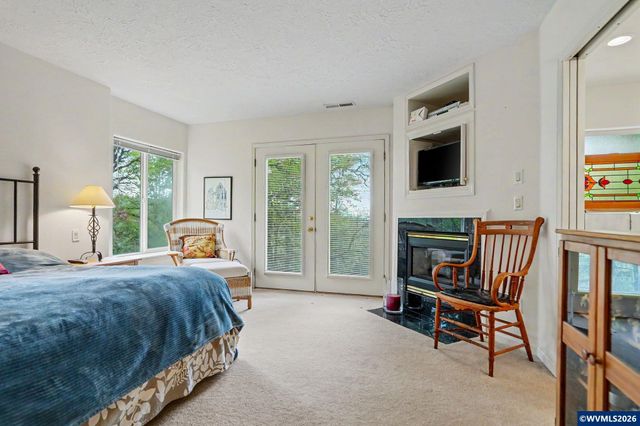 1299 Twin Hills Dr SE, Jefferson, OR 97352