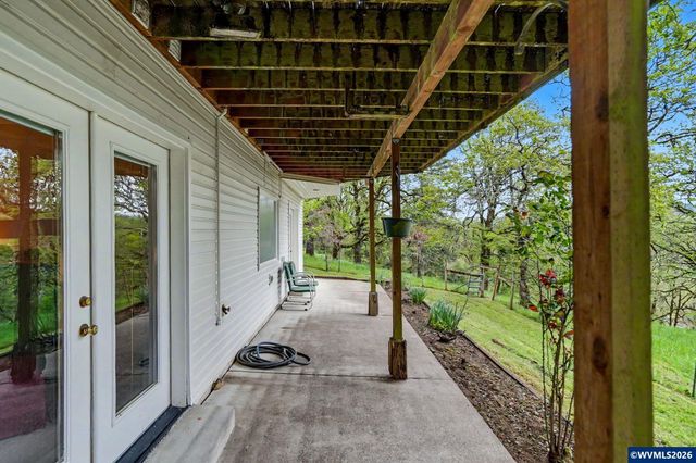 1299 Twin Hills Dr SE, Jefferson, OR 97352