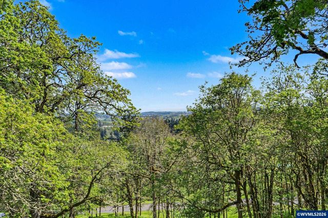 1299 Twin Hills Dr SE, Jefferson, OR 97352