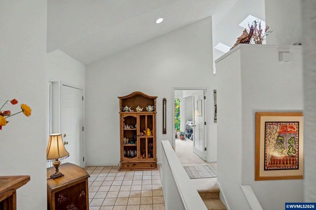 1299 Twin Hills Dr SE, Jefferson, OR 97352