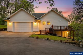 1299 Twin Hills Dr SE, Jefferson, OR 97352