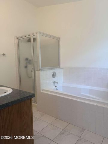 2810 Ice House Court, Freehold, NJ 07728