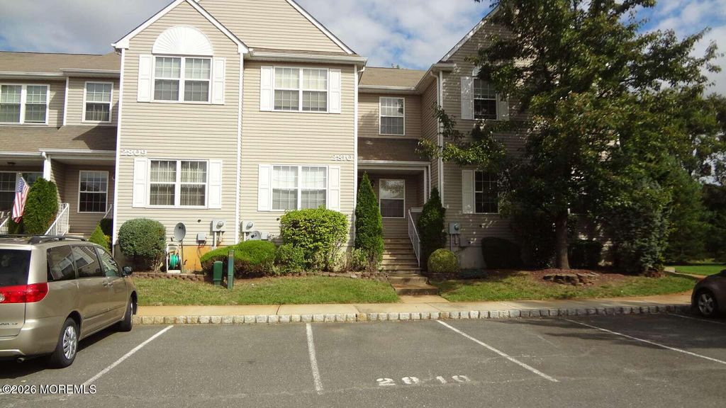 2810 Ice House Court, Freehold, NJ 07728