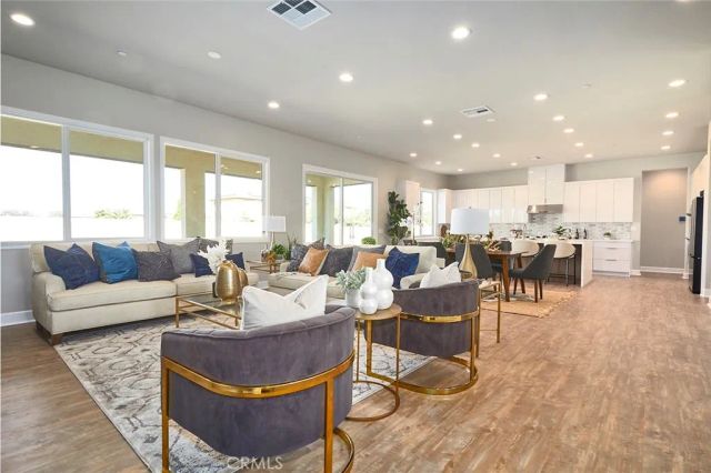 19396 Earth Summit, Apple Valley, CA 92308