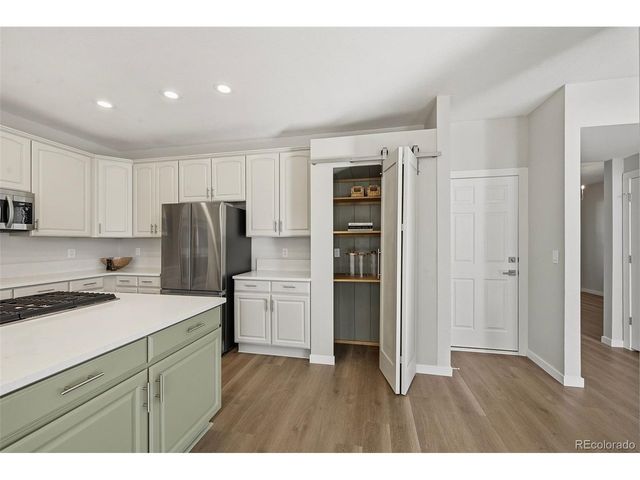 5968 E Monument Dr, Castle Rock, CO 80104