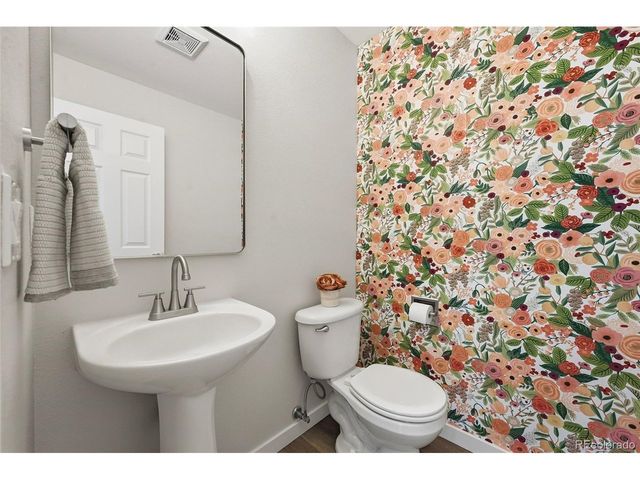 5968 E Monument Dr, Castle Rock, CO 80104