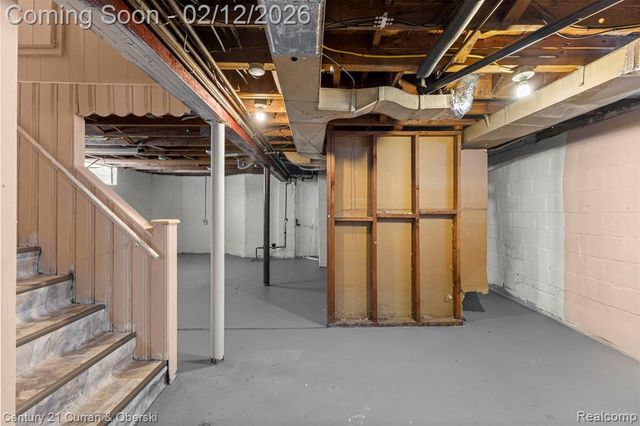 6732 Rockdale Street, Dearborn Heights, MI 48127