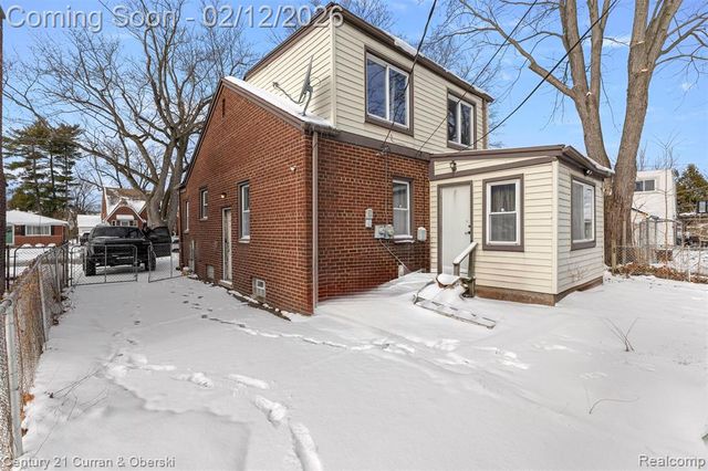 6732 Rockdale Street, Dearborn Heights, MI 48127