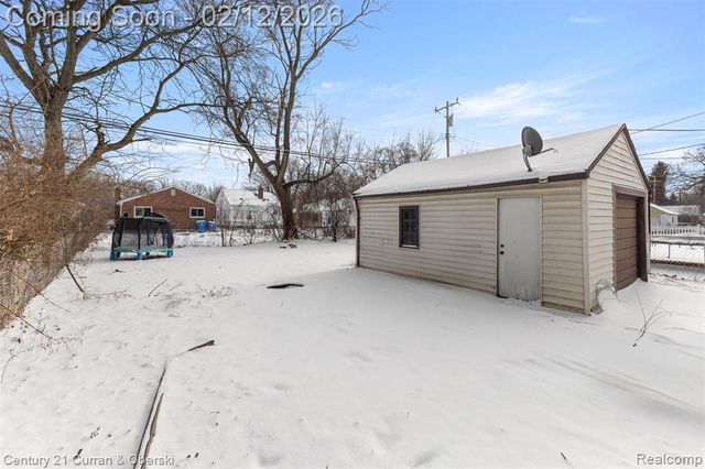 6732 Rockdale Street, Dearborn Heights, MI 48127