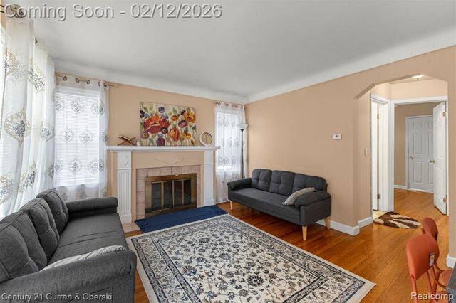 6732 Rockdale Street, Dearborn Heights, MI 48127