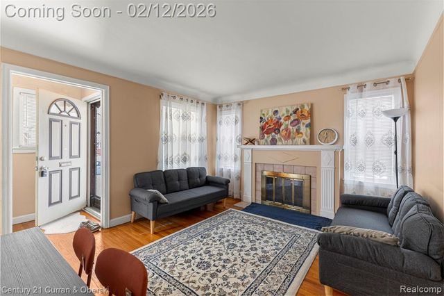 6732 Rockdale Street, Dearborn Heights, MI 48127