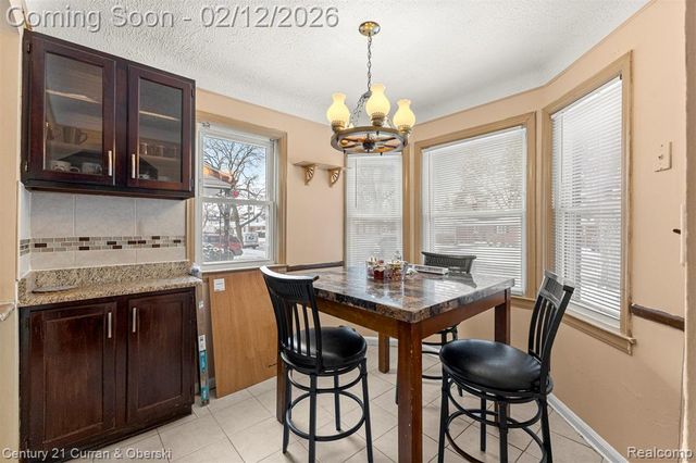 6732 Rockdale Street, Dearborn Heights, MI 48127