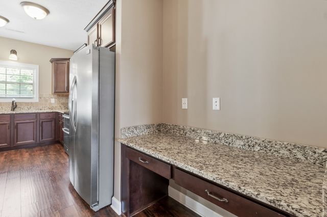 312 Rye Dr, Clarksville, TN 37043