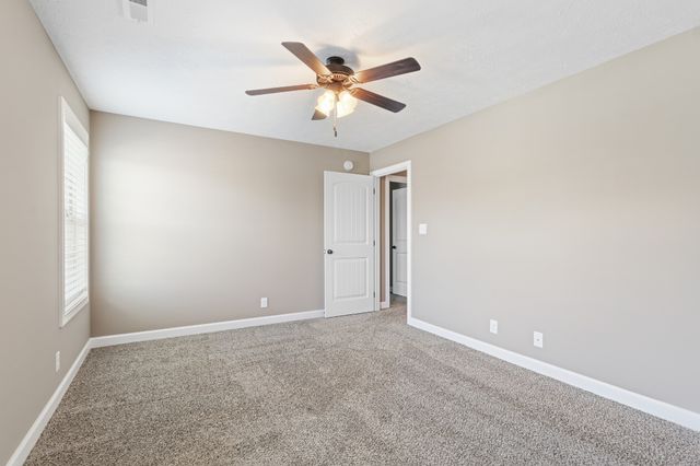 312 Rye Dr, Clarksville, TN 37043