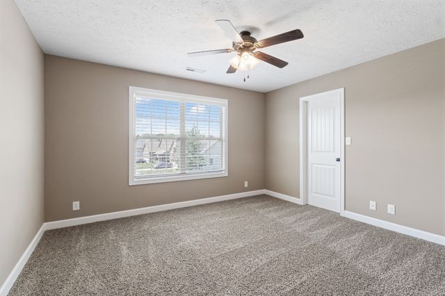 312 Rye Dr, Clarksville, TN 37043