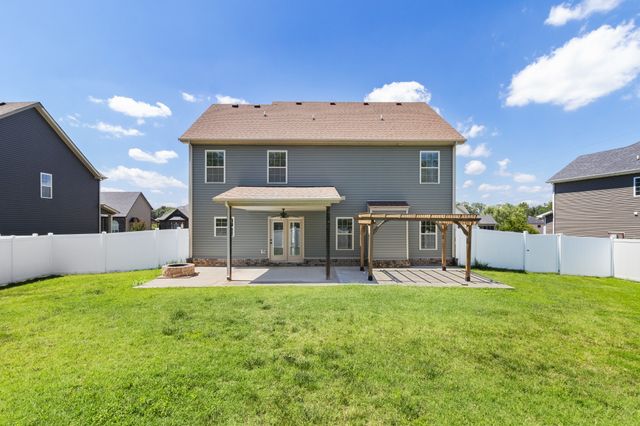 312 Rye Dr, Clarksville, TN 37043