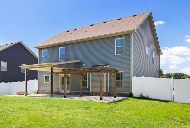 312 Rye Dr, Clarksville, TN 37043