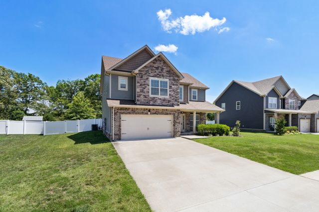 312 Rye Dr, Clarksville, TN 37043