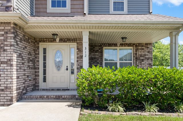 312 Rye Dr, Clarksville, TN 37043