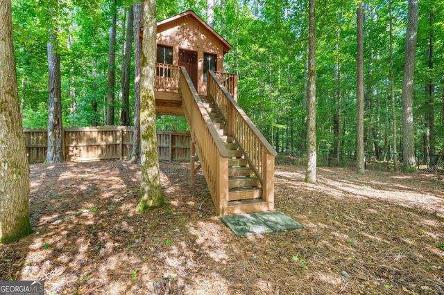 155 Aristocrat Court, Fayetteville, GA 30215