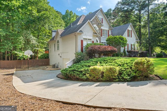 155 Aristocrat Court, Fayetteville, GA 30215