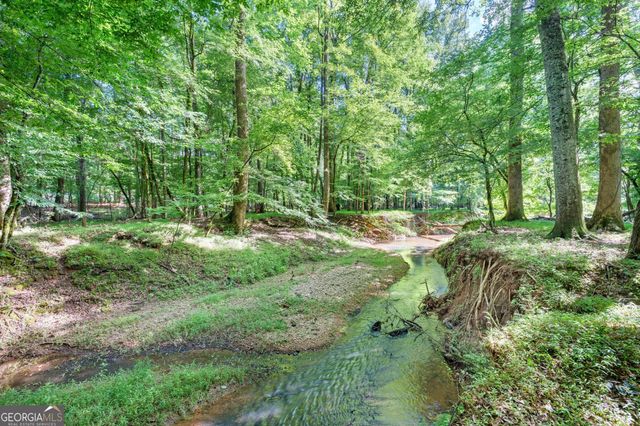 155 Aristocrat Court, Fayetteville, GA 30215