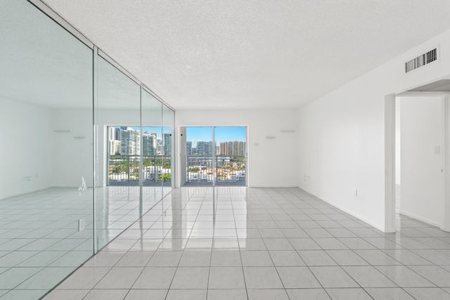 400 Kings Point Drive 1628, Sunny Isles Beach, FL 33160