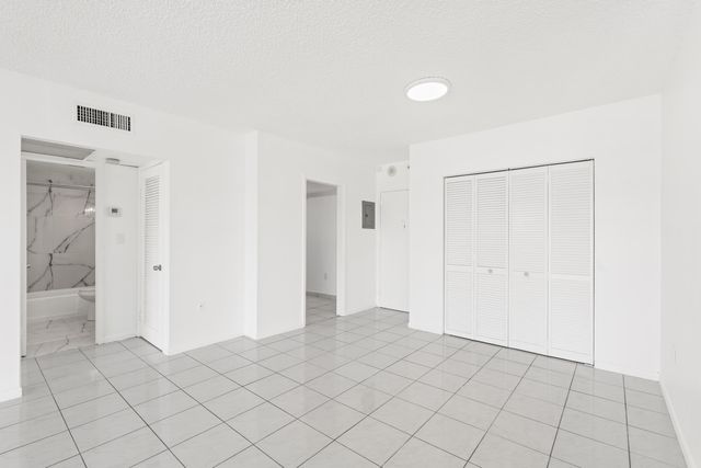 400 Kings Point Drive 1628, Sunny Isles Beach, FL 33160